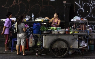 Bangkok street food_Tore Bustad